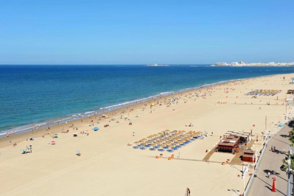 Apartamento Candari Playa en Cádiz Exterior foto