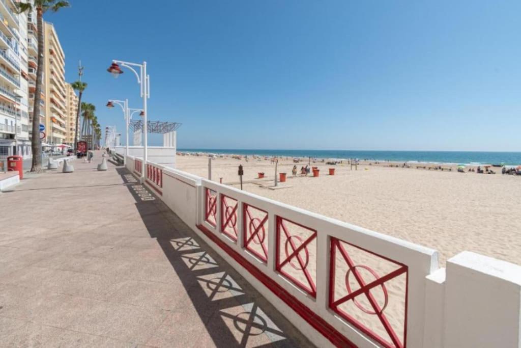 Apartamento Candari Playa en Cádiz Exterior foto
